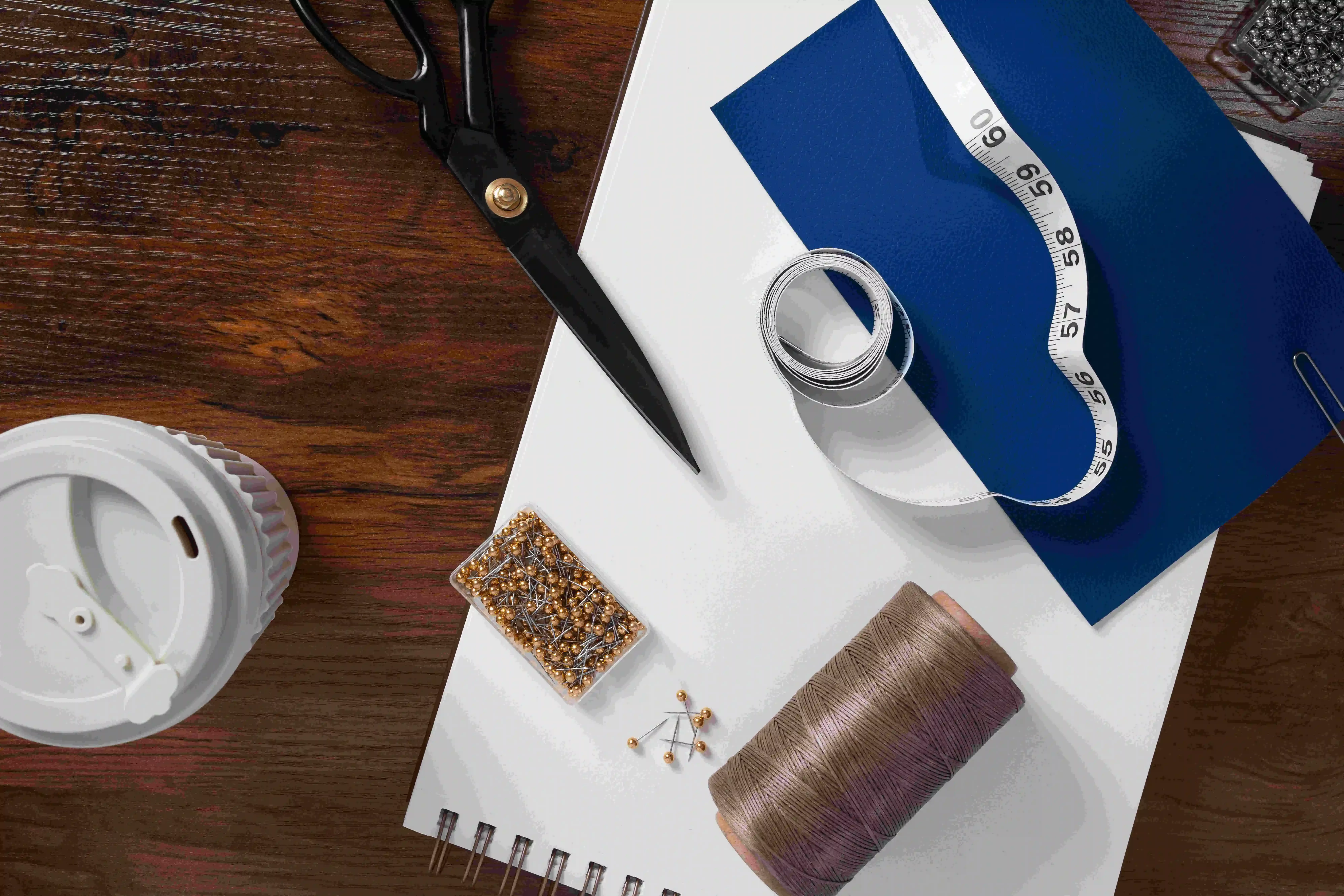 Bir Kıyafetin Hikayesi: Özel Dikim Süreci Adım Adım